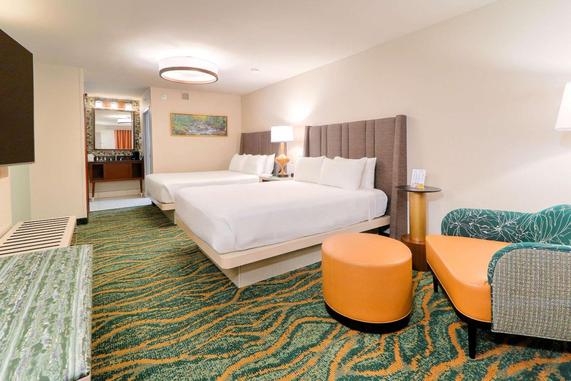 Quality Inn Near The Island Pigeon Forge Dış mekan fotoğraf