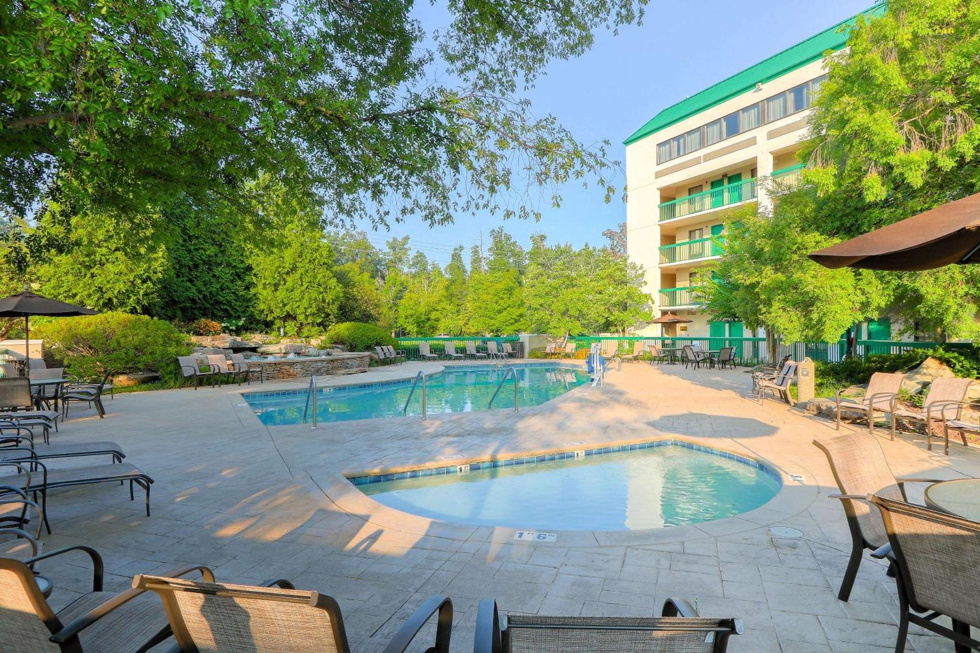 Quality Inn Near The Island Pigeon Forge Dış mekan fotoğraf